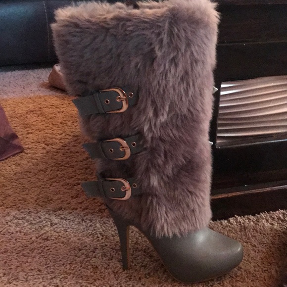 Ami Clubwear high heel boots with fir - Picture 5 of 6